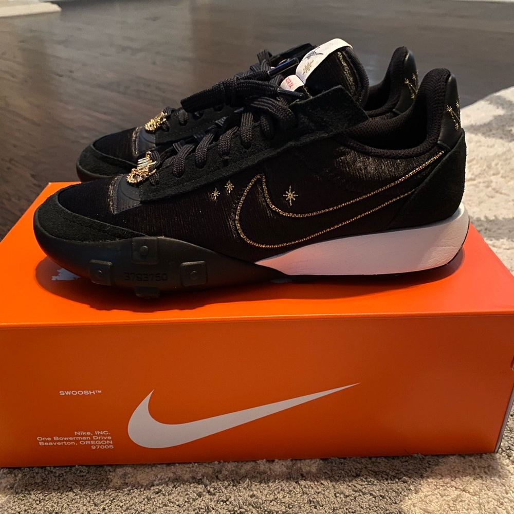 NIB Nike Waffle Racer 2x